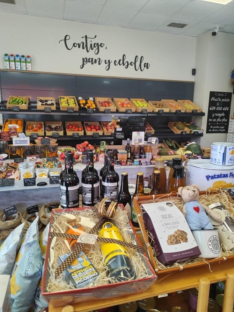 foto-tienda-pan-y-cebolla-oviedo-1