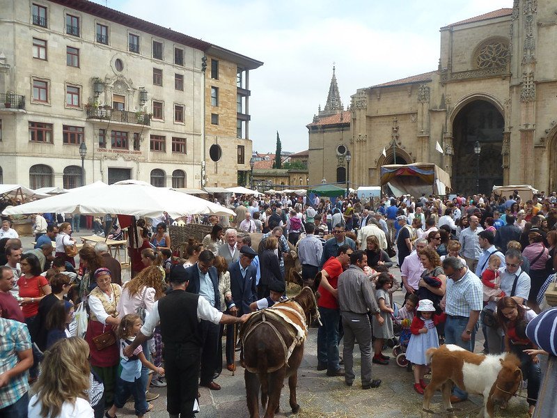 oviedo-ayuntamiento-feria-de-la-ascension