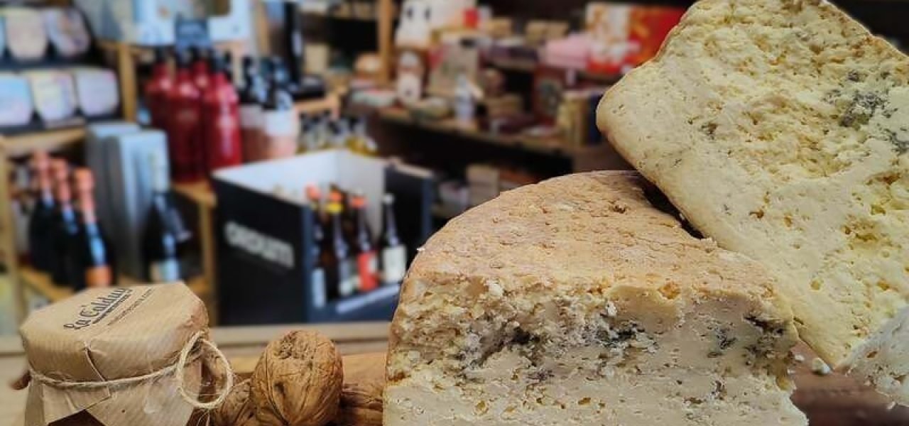 queso gamoneu dop del puerto queseria uberdon